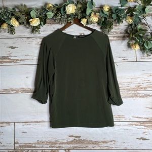 Women's Banana Republic Green Long Sleeve Top Size Medium